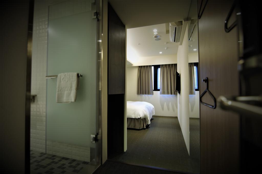 Ours Inn Taipei Extérieur photo