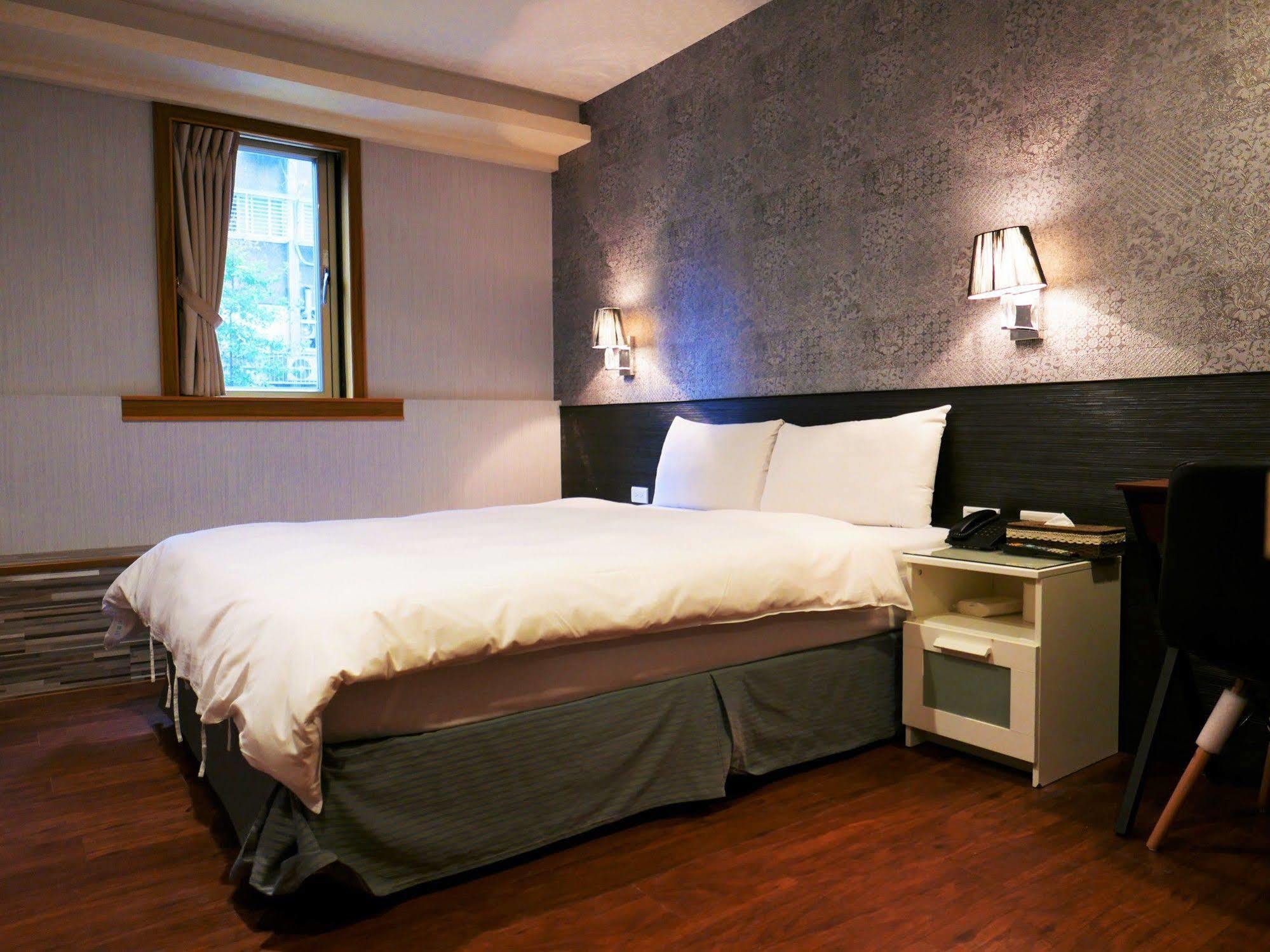 Ours Inn Taipei Extérieur photo