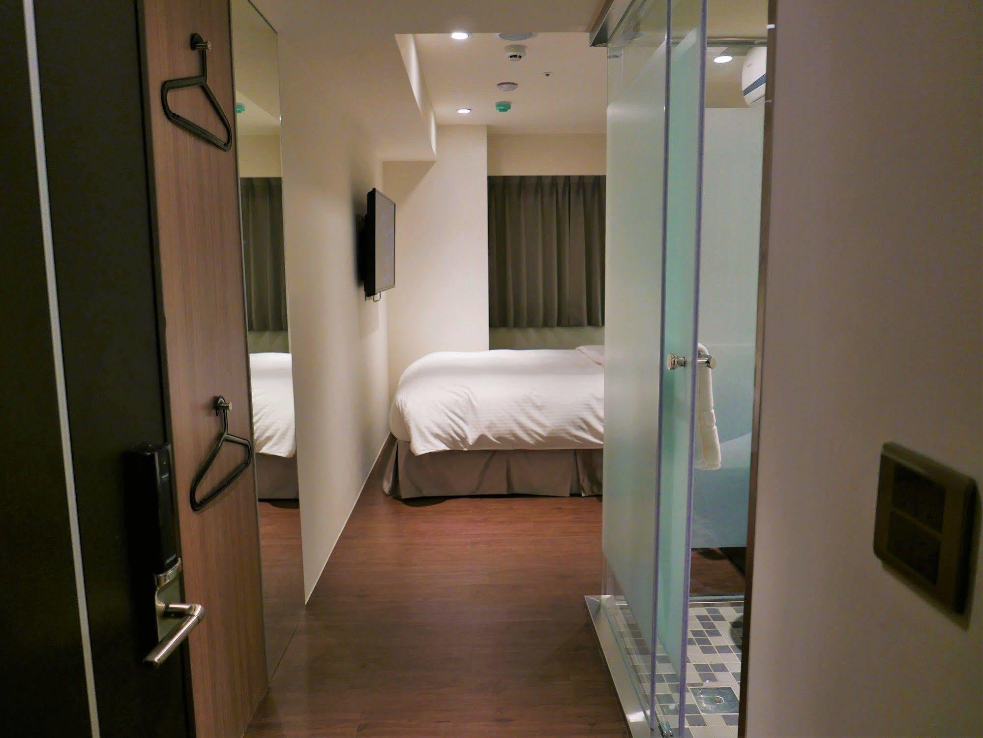Ours Inn Taipei Extérieur photo